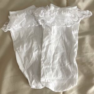 Vintage style lace semi sheer ankle socks NWOT